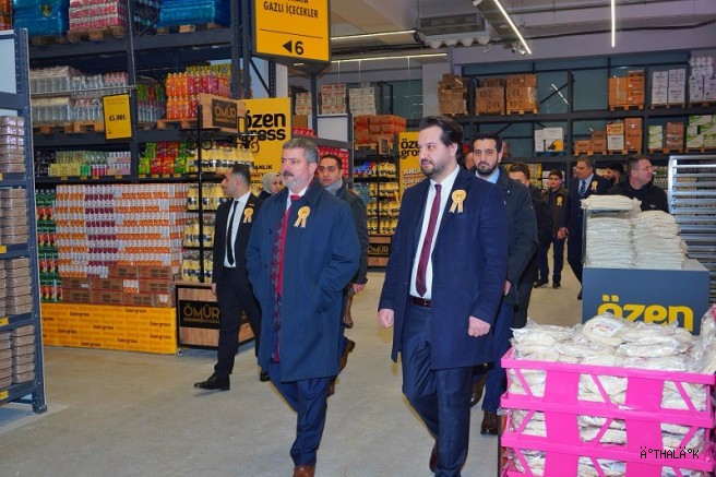 Özen Gross 5’inci Mağazasını  İnegöl’de Açtı!