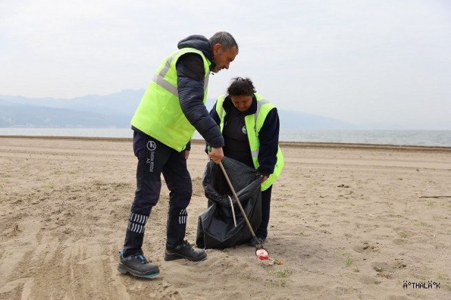 Plajlar Yaza Hazır Hale Getiriliyor