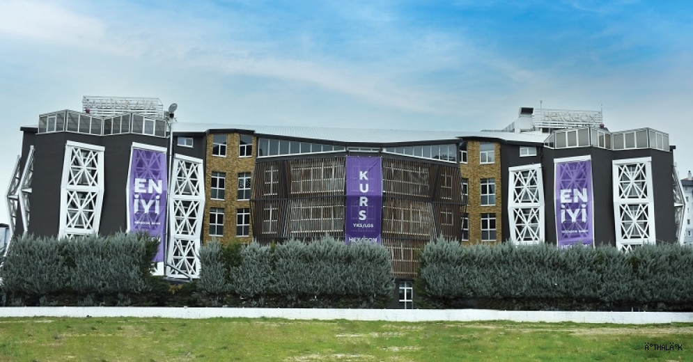  Şahinkaya Kurs Efsanesi Hexagon Şahinkaya Olarak Geri Dönüyor