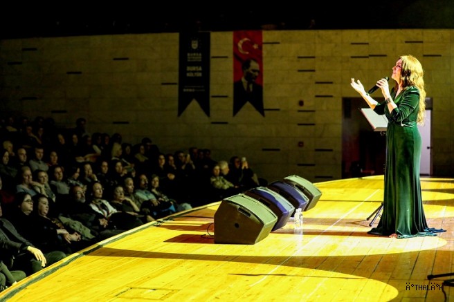 Serenad Bağcan ile 'Caz Pazarı’