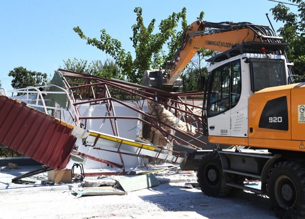 Sit Alanına Yapılan Kaçak Yapılar Yıkıldı 