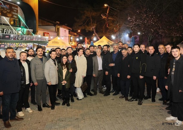 Tahinlı Pide ve Çaylar Başkan Bozbey'den