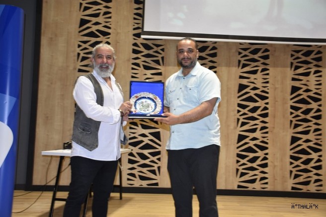 Tarkan Köylü’den Nefes Kesen Kum Sanatı Gösterisi