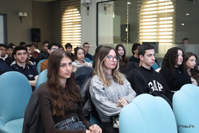 “Tercihten Önce Üniversiteni Yaşa” Projesi Özel Lise Öğrencilerini Ağırlıyor