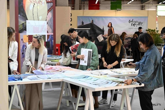 TFF Show, Türk Kumaşlarını Paris’te Tasarımın Merkezine Taşıdı