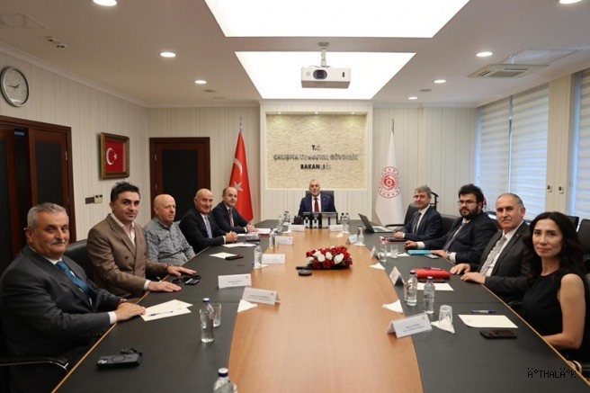 TPF’den ‘Marketler Pazar Günü Kapalı Olsun’ Önerisi