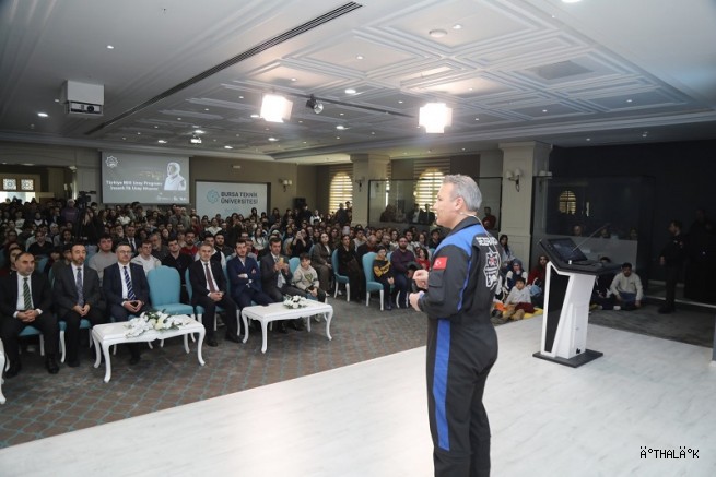 Türkiye’nin İlk Astronotu Alper Gezeravcı BTÜ Öğrencileriyle Buluştu