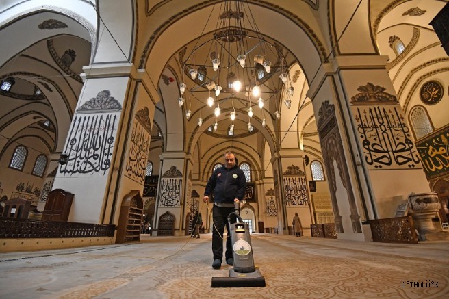 Ulu Camii Ramazan Teravihlerine Hazır