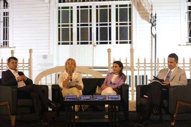 Umut ve Dayanışma Mudanya Kitap Fuarı'nda