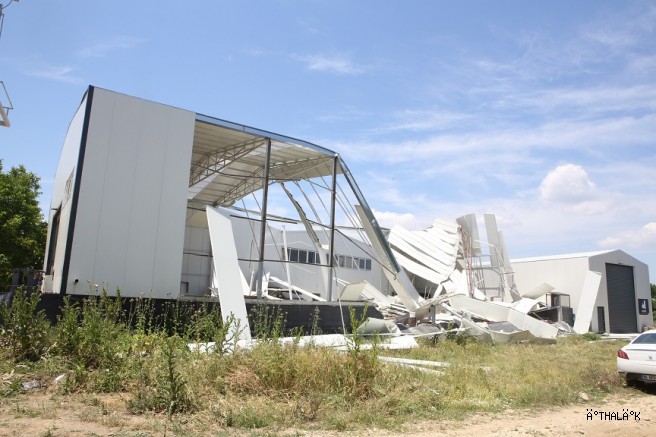 Yaylacık’ta Kaçak Depo Yıkıldı