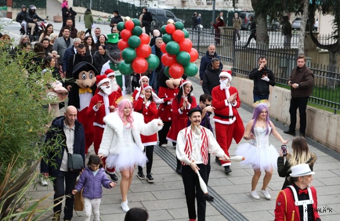 Yeni Yıl Heyecanı Osmangazi Meydanı’nda Yaşanıyor 