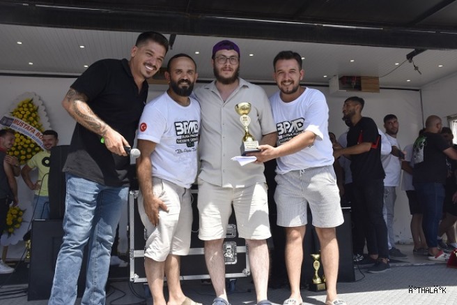 Yeniköy’de Modifiye Araç Tutkunları Buluştu