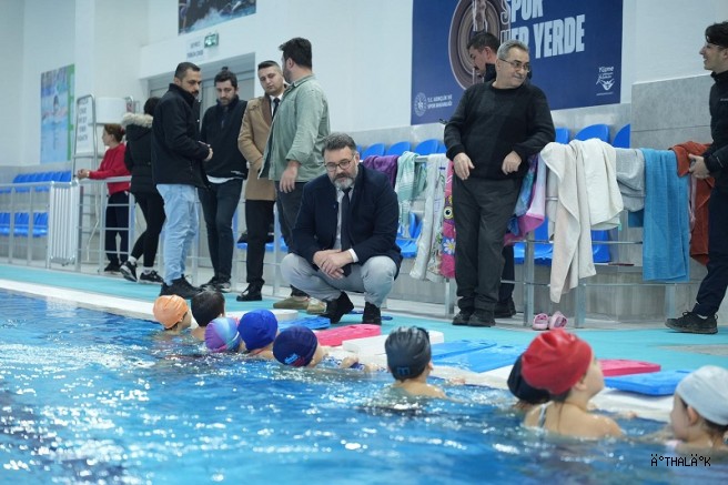 Yenişehir Kapalı Yüzme Havuzu Açılışı Gerçekleştirildi