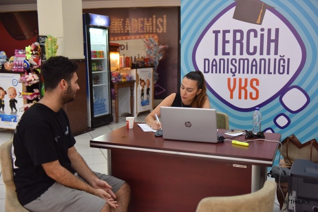 Yıldırım'da Gençlere Ücretsiz Tercih Danışmanlığı