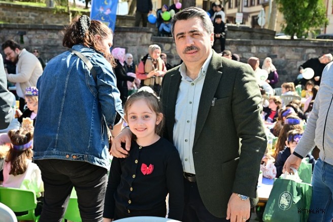 Yıldırım'da Miniklerin Tekne Orucu Heyecanı