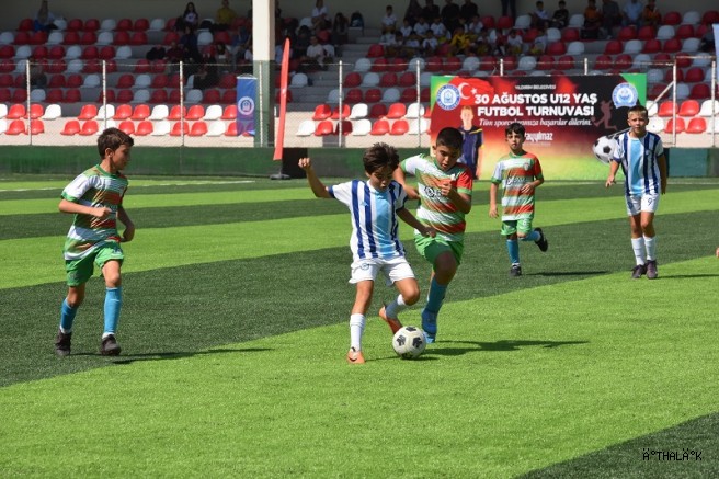 Yıldırım'da Zafer Gururu Sahaya Yansıdı