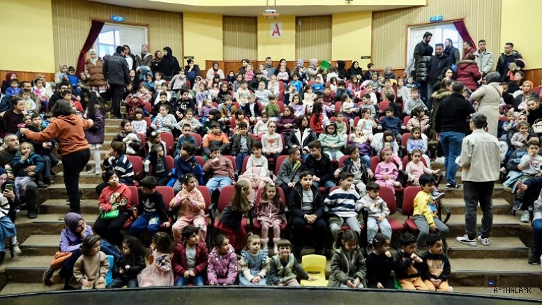 Yıldırımlı Çocuklara Her Pazar Ücretsiz Tiyatro