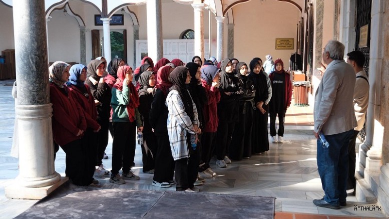 Yıldırımlı Gençlerle Tarihi Yolculuk