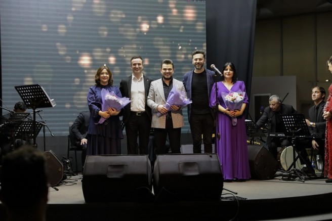 ‘Yüreğimizdeki Ezgiler’ Gönüllere Dokundu